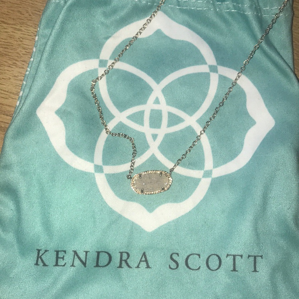 Kendra Scott necklace brand new never worn!